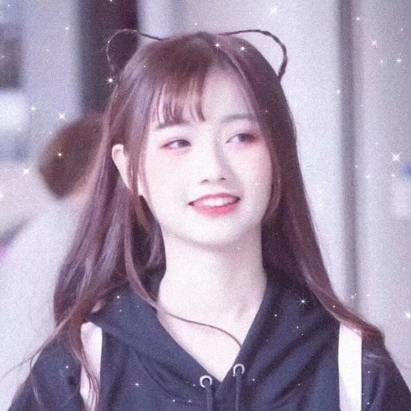 着牛仔裤的钟馗